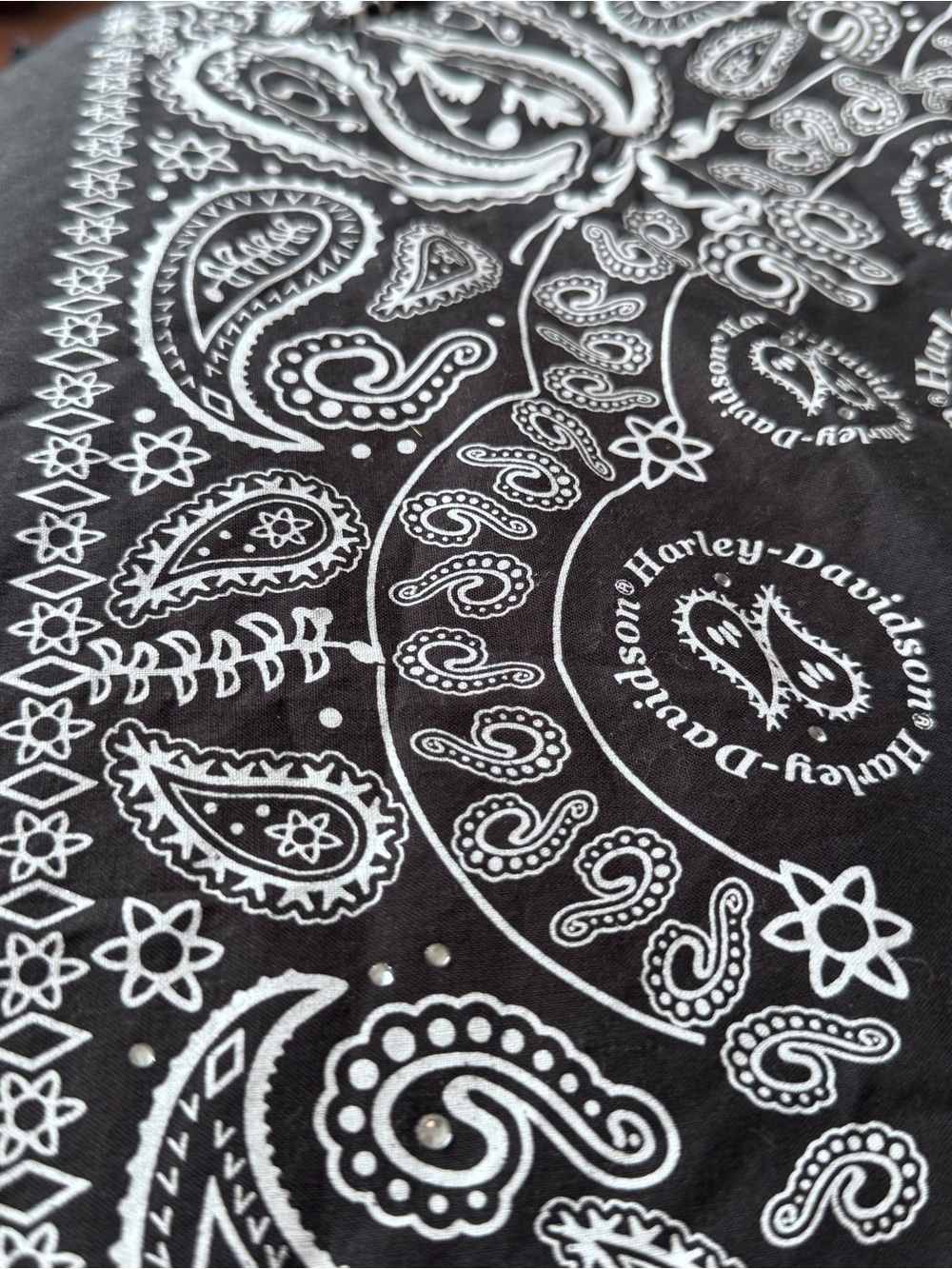Harley-Davidson Rhinestone Paisley Bandana Scarf - Black & White Biker Y2K - Picture 5 of 9